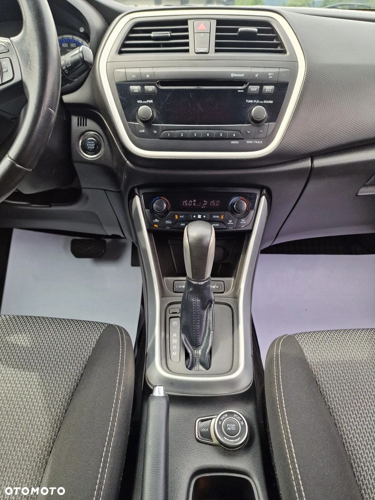 Suzuki SX4 S-Cross 1.6 Premium Plus 4WD CVT - 19