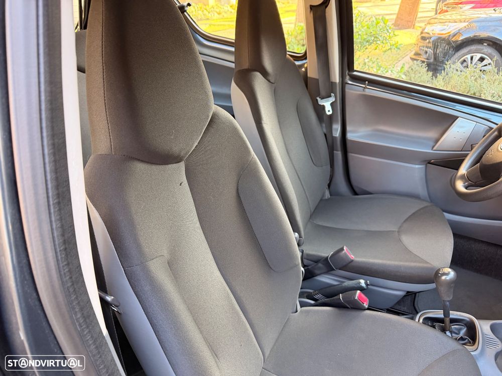 Toyota Aygo 1.0 - 30