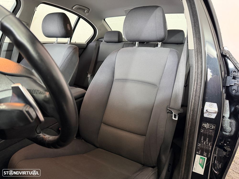 BMW 520 d Line Luxury Auto - 13