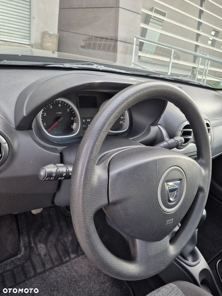 Dacia Duster 1.6 16V 4x2 Laureate - 25
