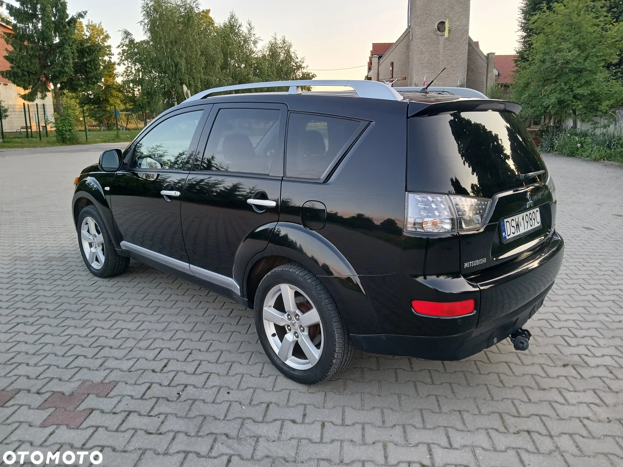 Mitsubishi Outlander 2.0 DID Intense + - 4