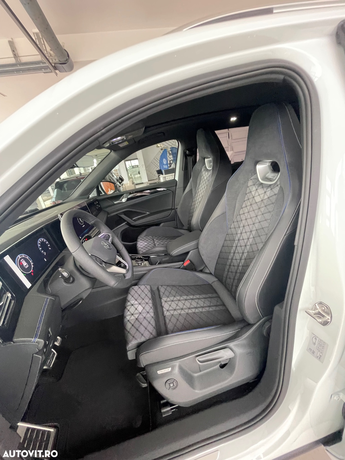 Volkswagen Tiguan 1.5 TSI eHybrid DSG PHEV R-Line - 19