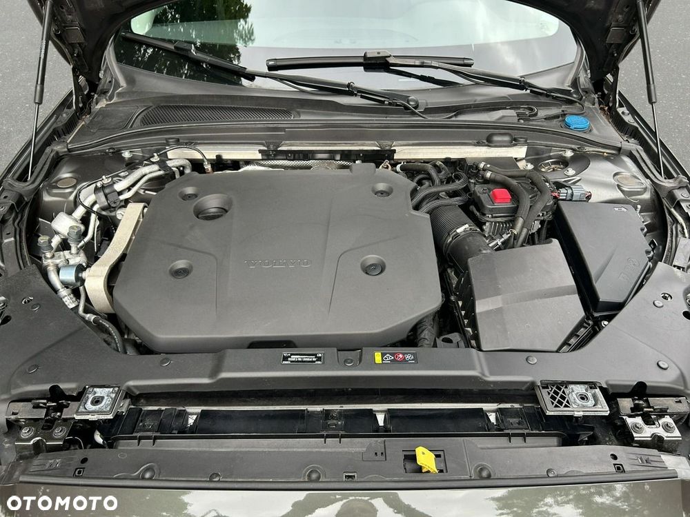 Volvo V90 Cross Country - 25