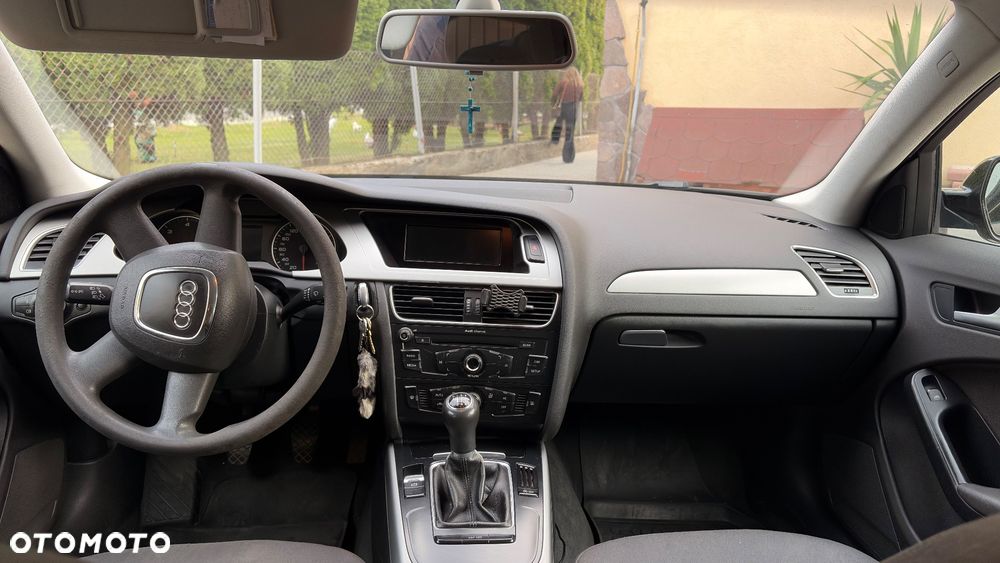 Audi A4 Avant - 7