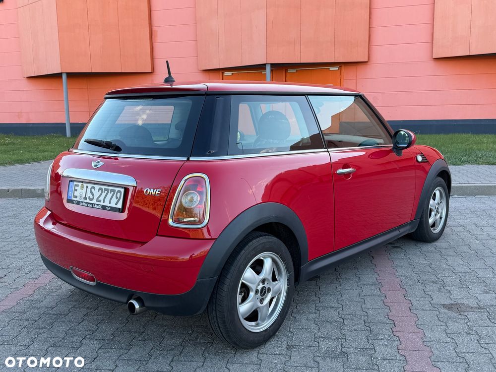 MINI ONE - 8
