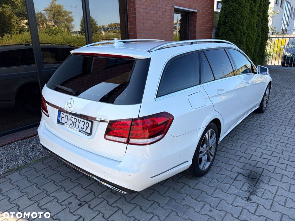 Mercedes-Benz Klasa E 250 CDI 7G-TRONIC Elegance - 3