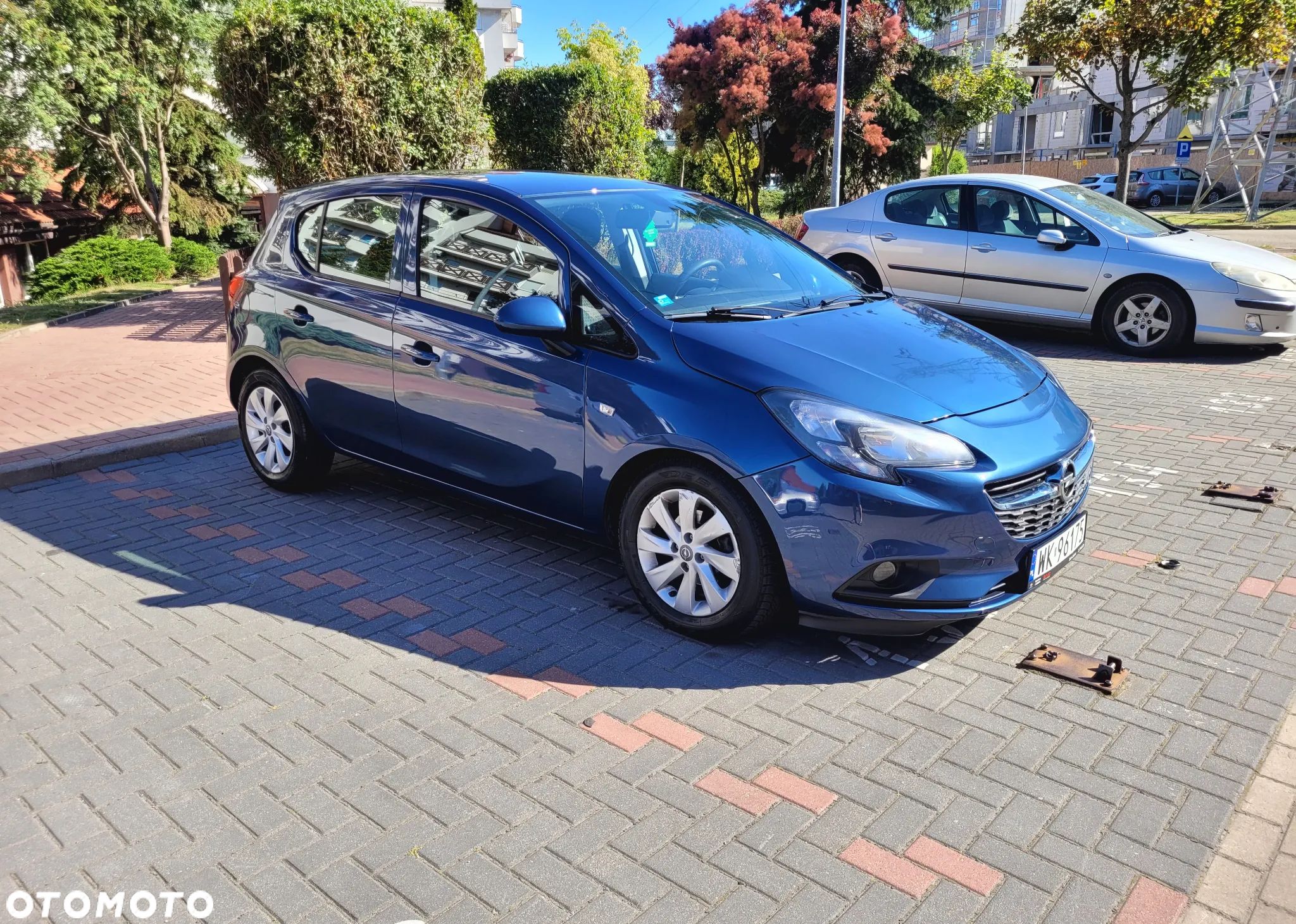 Opel Corsa 1.2 Cosmo - 1