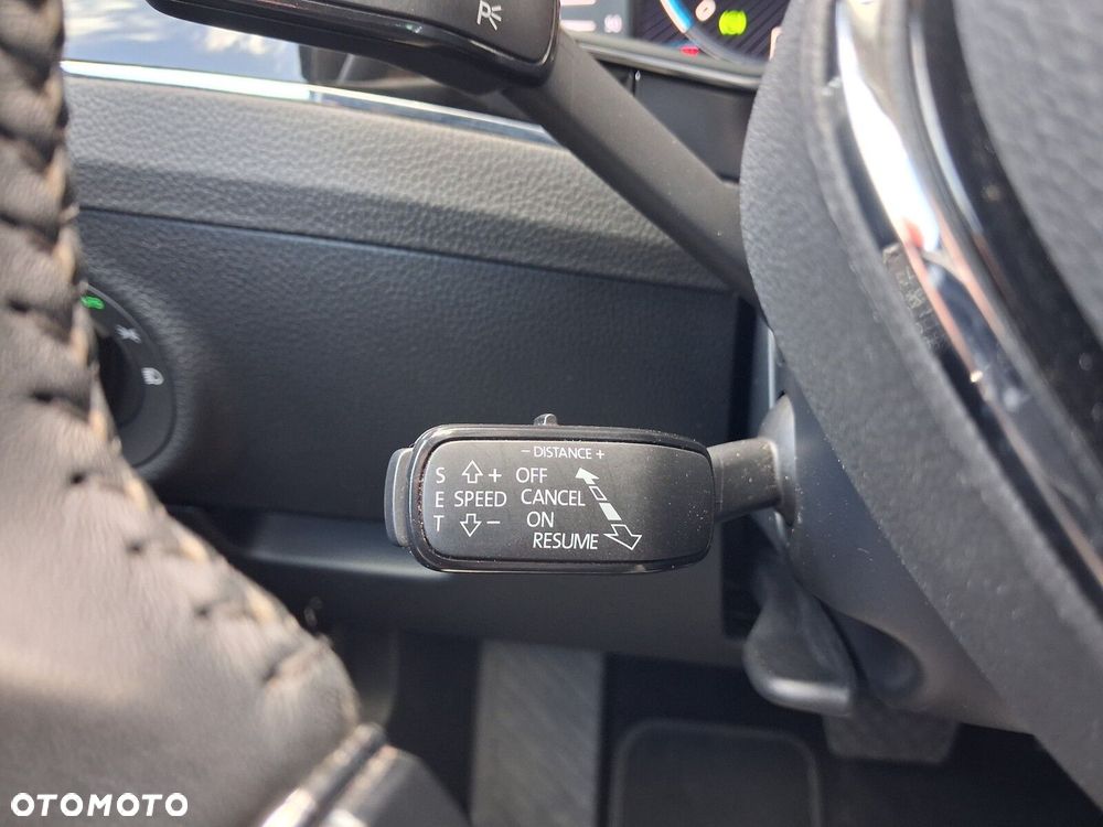 Skoda Superb 2.0 TDI SCR L&K DSG - 18