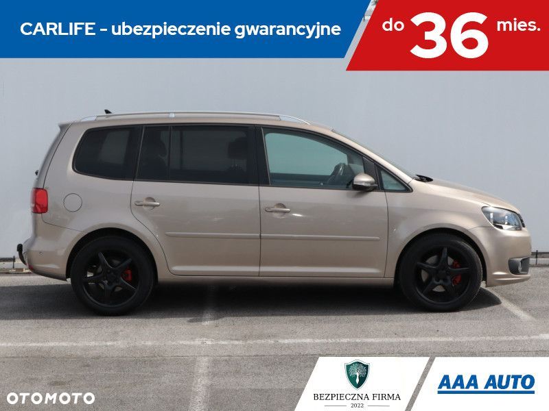 Volkswagen Touran - 8