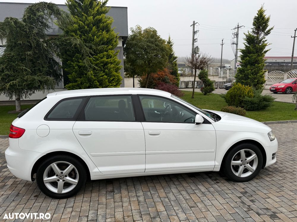 Audi A3 Sportback 1.6 TDI Attraction - 13