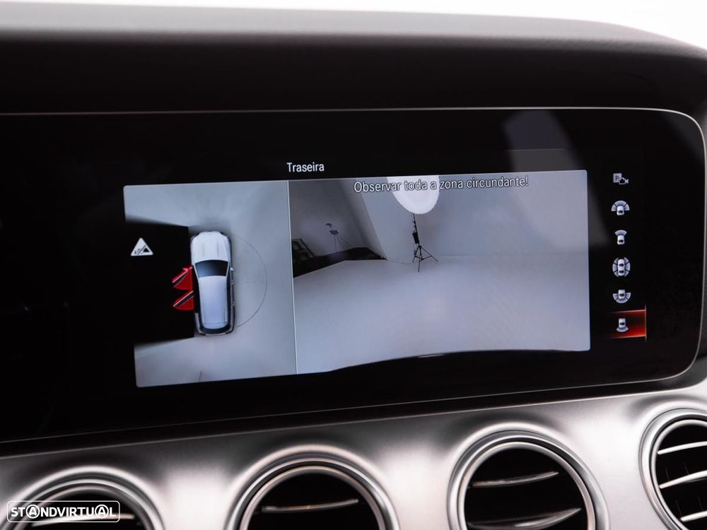 Mercedes-Benz E 300 de 4Matic 9G-TRONIC Avantgarde - 32