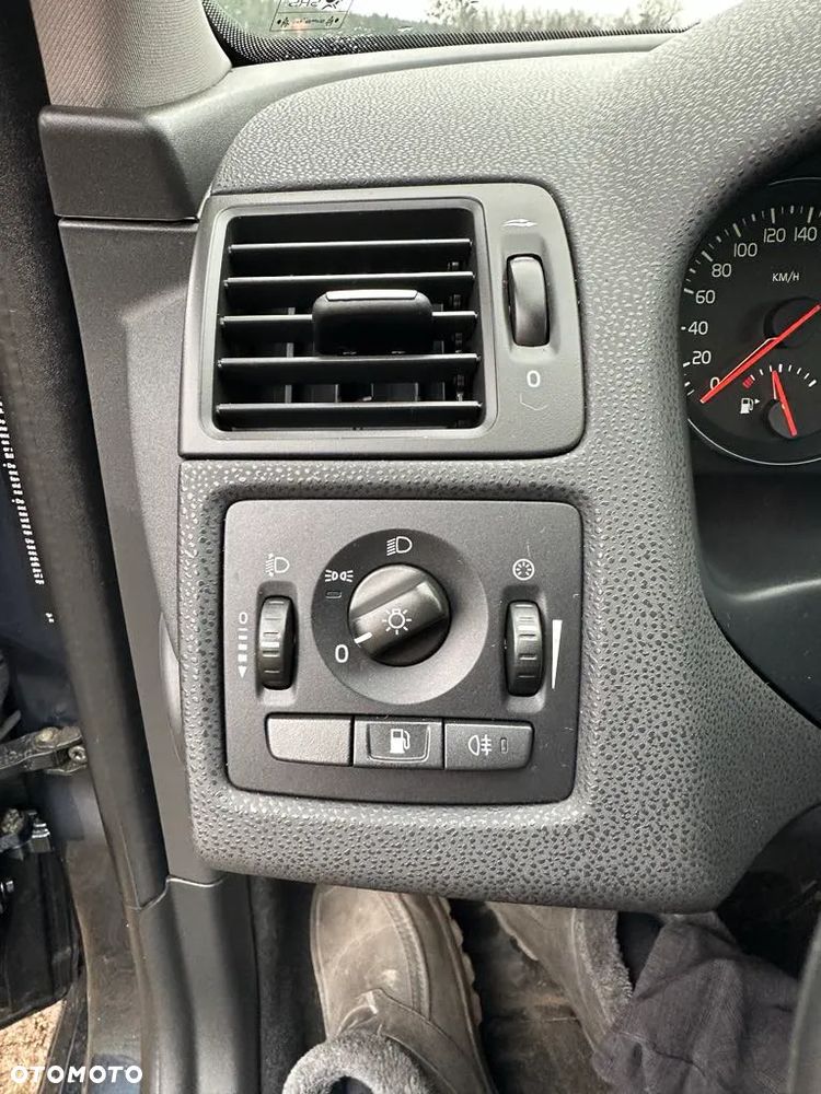 Volvo V50 1.6D DPF DRIVe Kinetic - 17