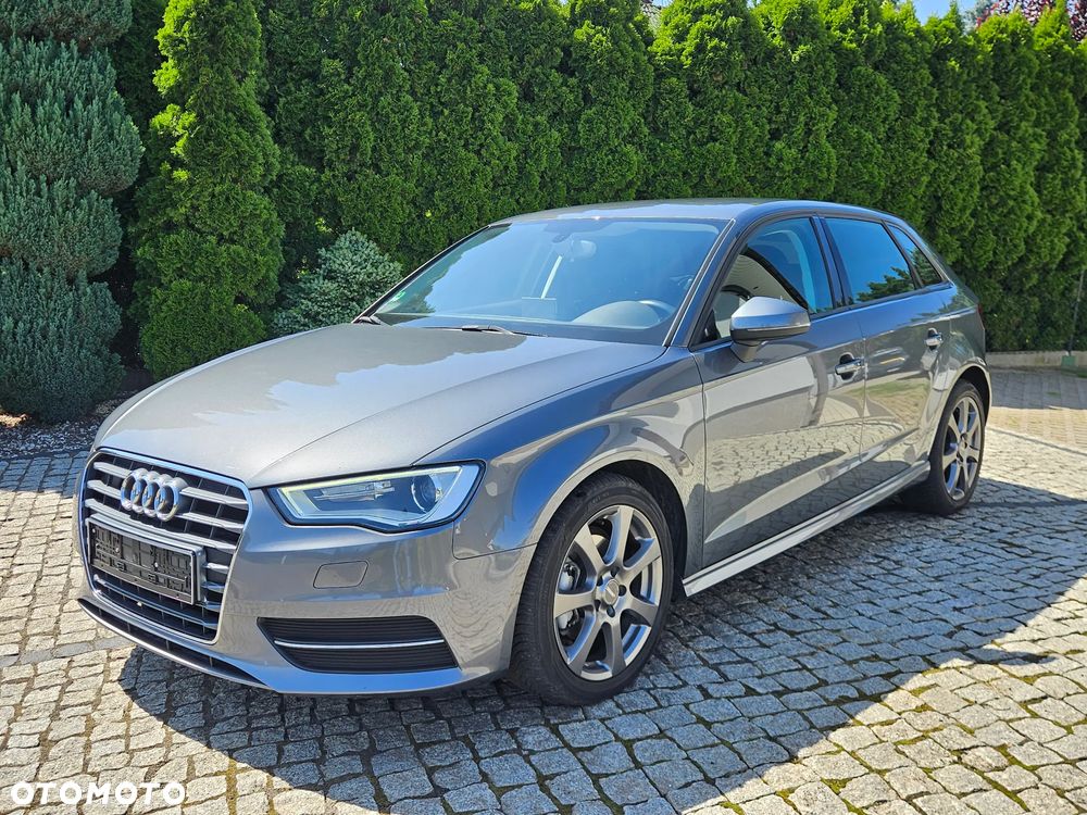 Audi A3 Sportback 1.6 TDI ultra Attraction - 1