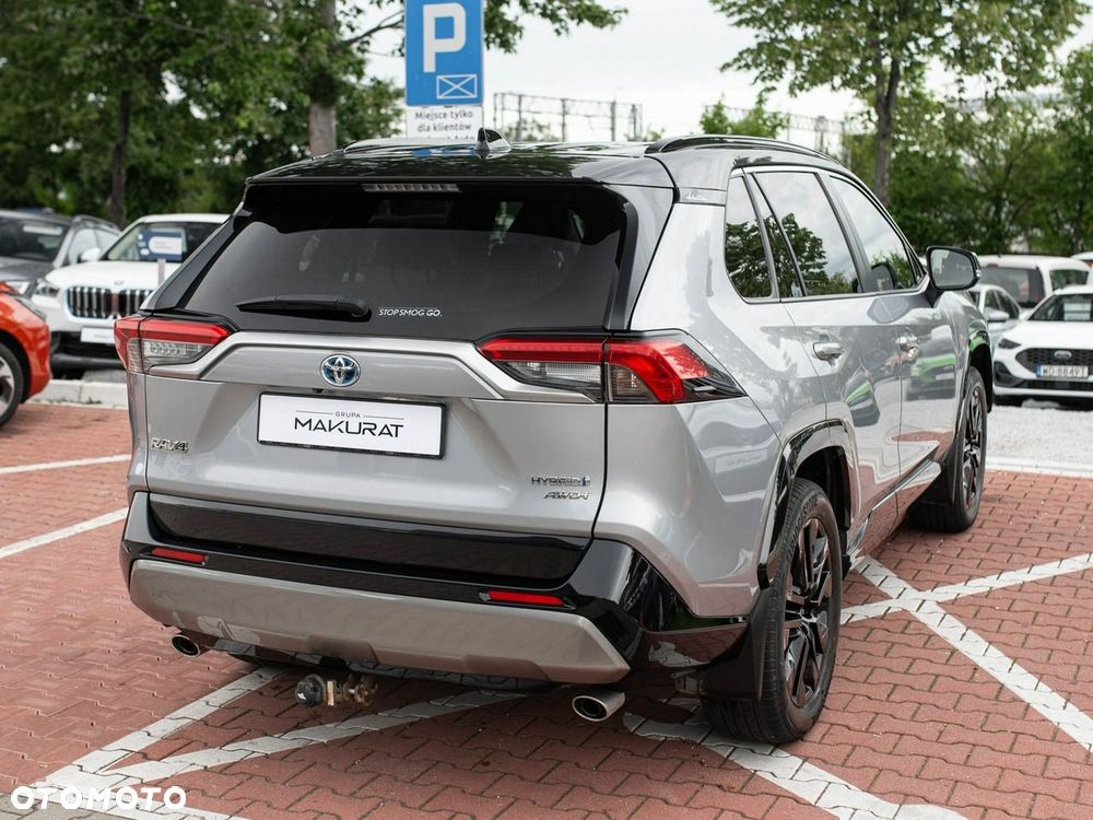 Toyota RAV4 - 6