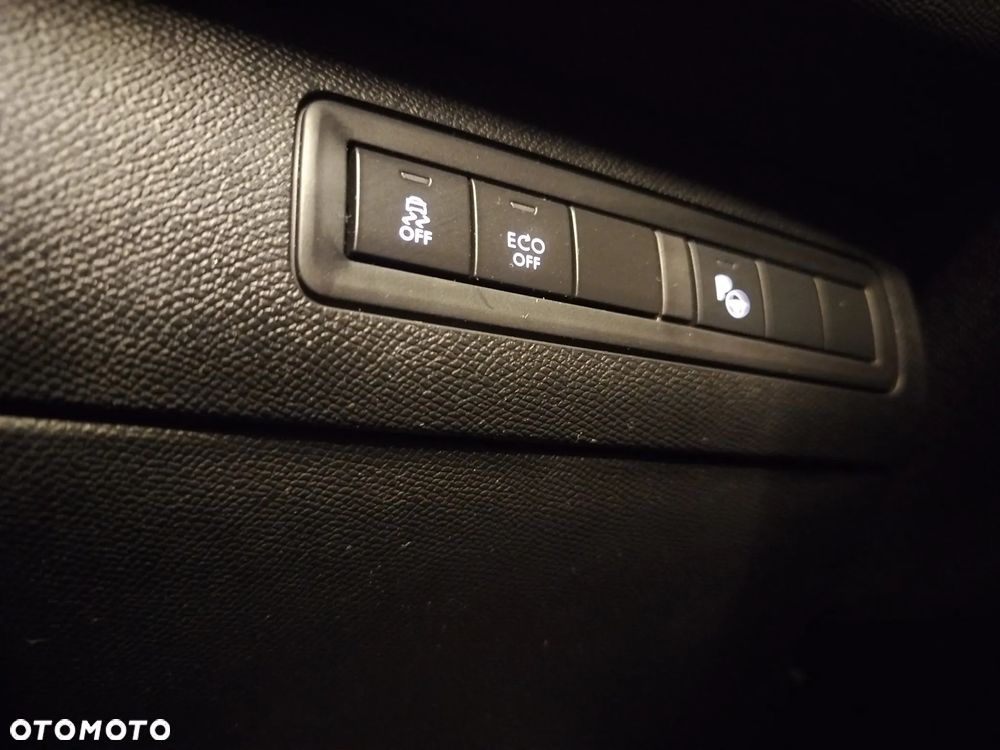 Peugeot 308 PureTech 130 GPF EAT8 Stop & Start Tech Edition - 10