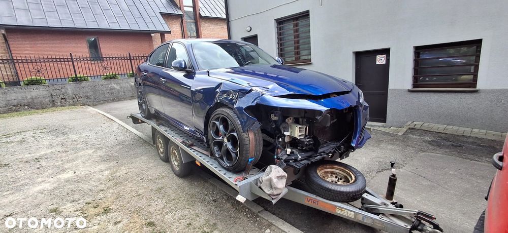 Alfa Romeo Giulia 2.2 D Turbo Veloce Q4 - 6