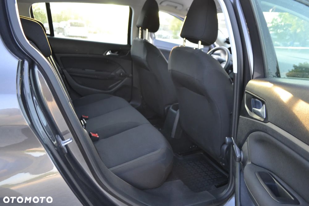 Peugeot 308 1.2 PureTech Access S&S - 16