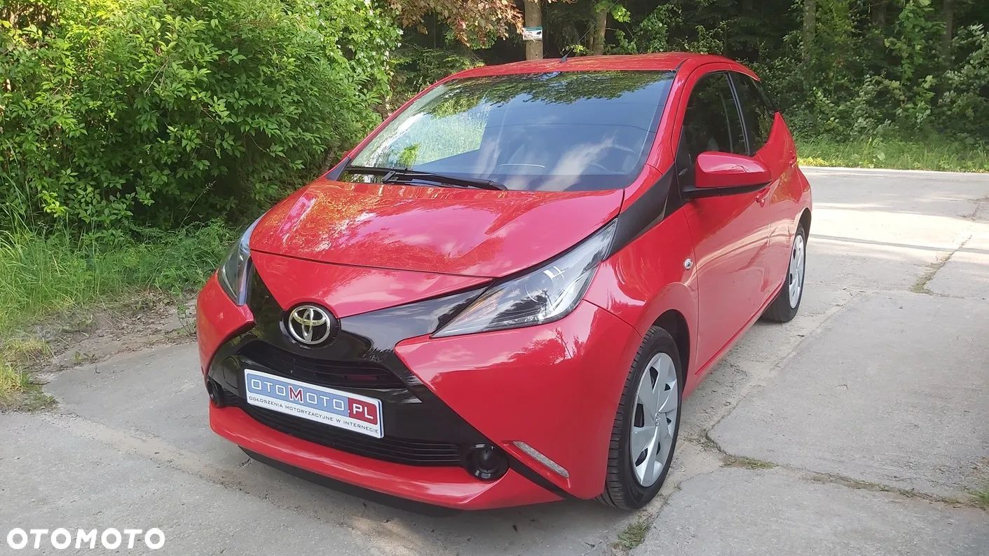 Toyota Aygo x-play - 1