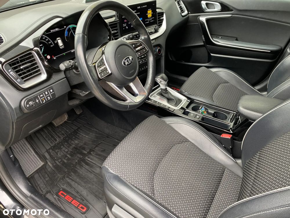 Kia Ceed 1.6 GDI PHEV Business Line DCT - 5