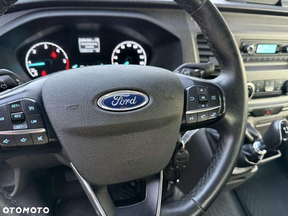 Ford Transit - 23