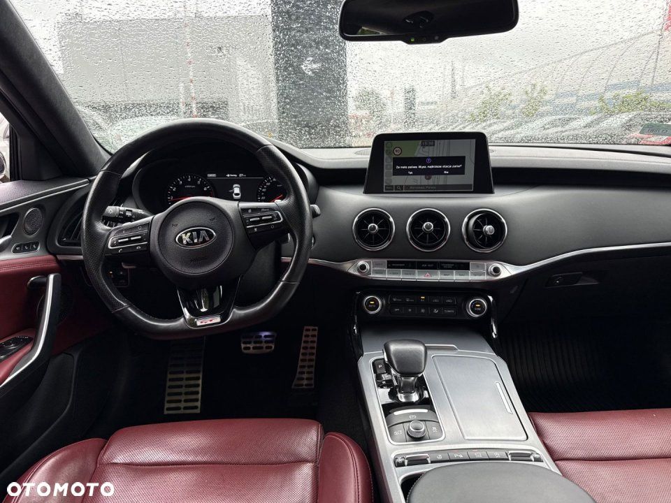 Kia Stinger - 13
