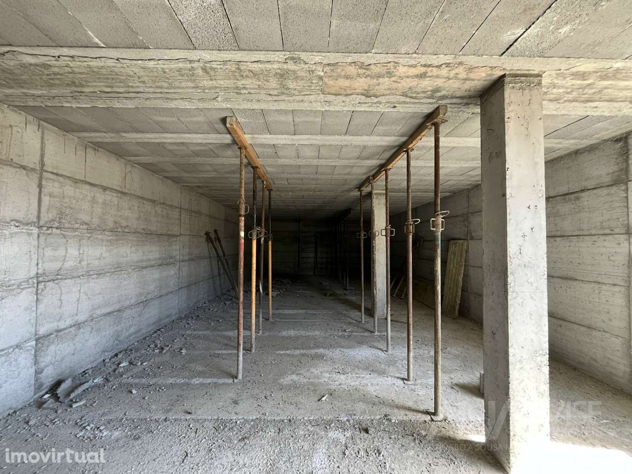 Moradia isolada térrea T3 com grande garagem - Grande imagem: 4/29