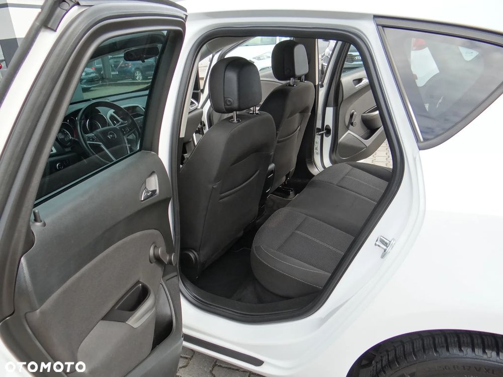 Opel Astra - 37