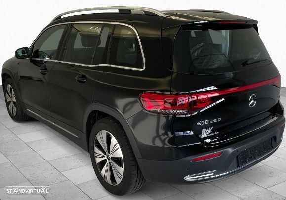 Mercedes-Benz EQB 250 Progressive - 4