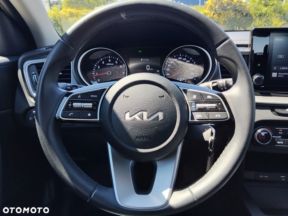 Kia Ceed 1.5 T-GDI M - 8