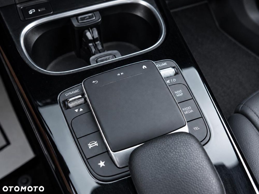 Mercedes-Benz Klasa A 220 4Matic 7G-DCT - 22