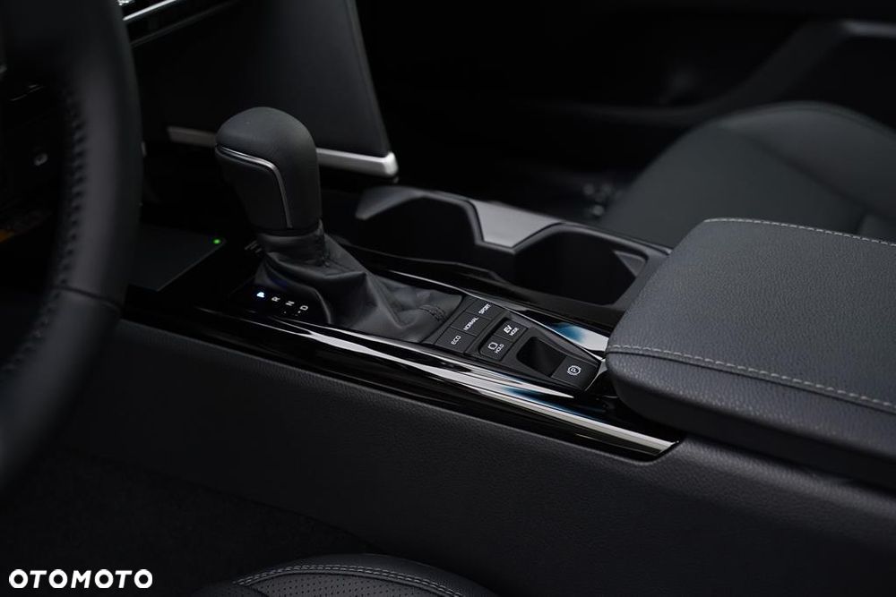 Toyota Camry 2.5 Hybrid Dynamic Force Executive e-CVT - 25
