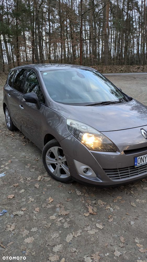 Renault Grand Scenic - 2