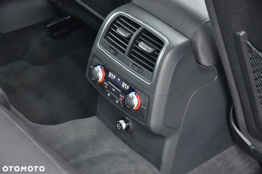 Audi A6 Avant - 32