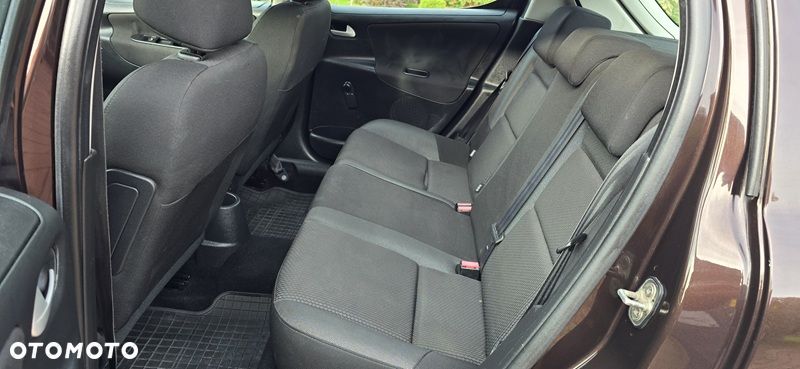 Peugeot 207 1.4 Business Line - 11