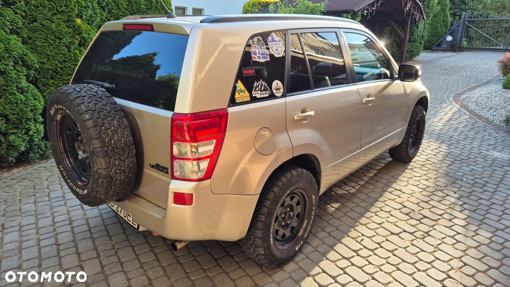 Suzuki Grand Vitara 2.4 De Luxe EU5 - 6