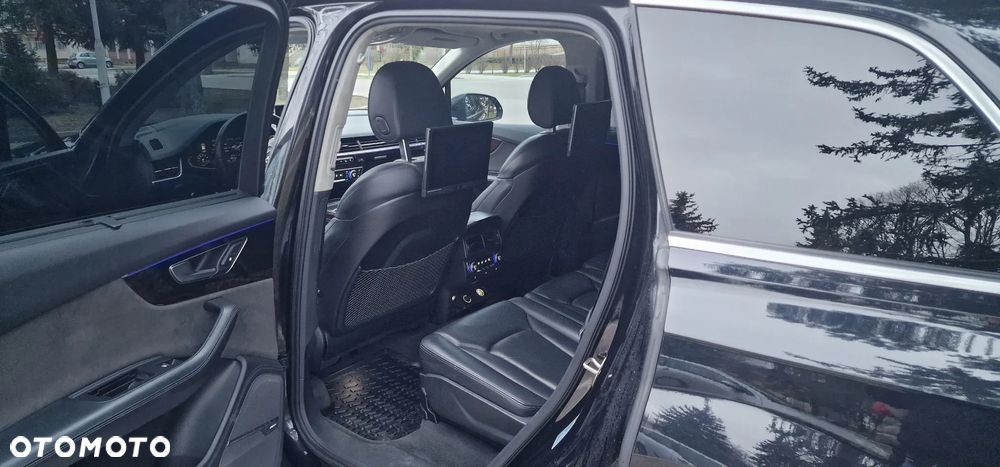 Audi Q7 - 9