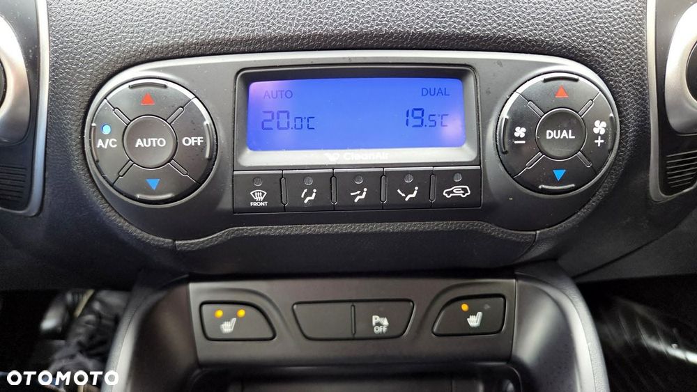 Hyundai ix35 2.0 CRDi 4WD Automatik Premium - 32