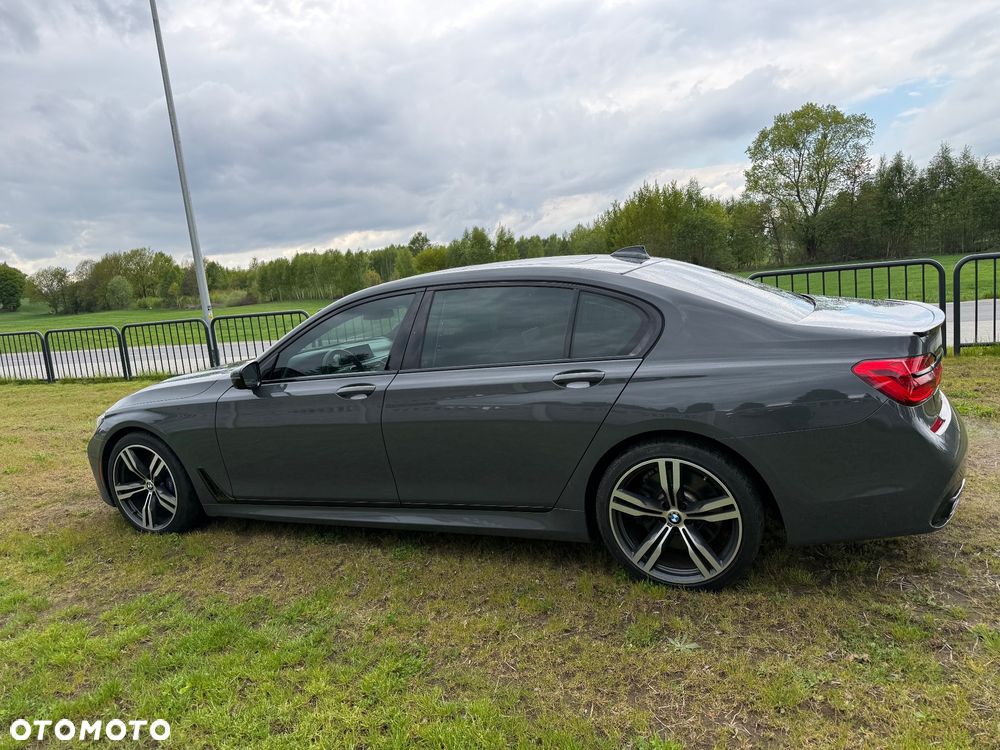 BMW Seria 7 750Li - 9