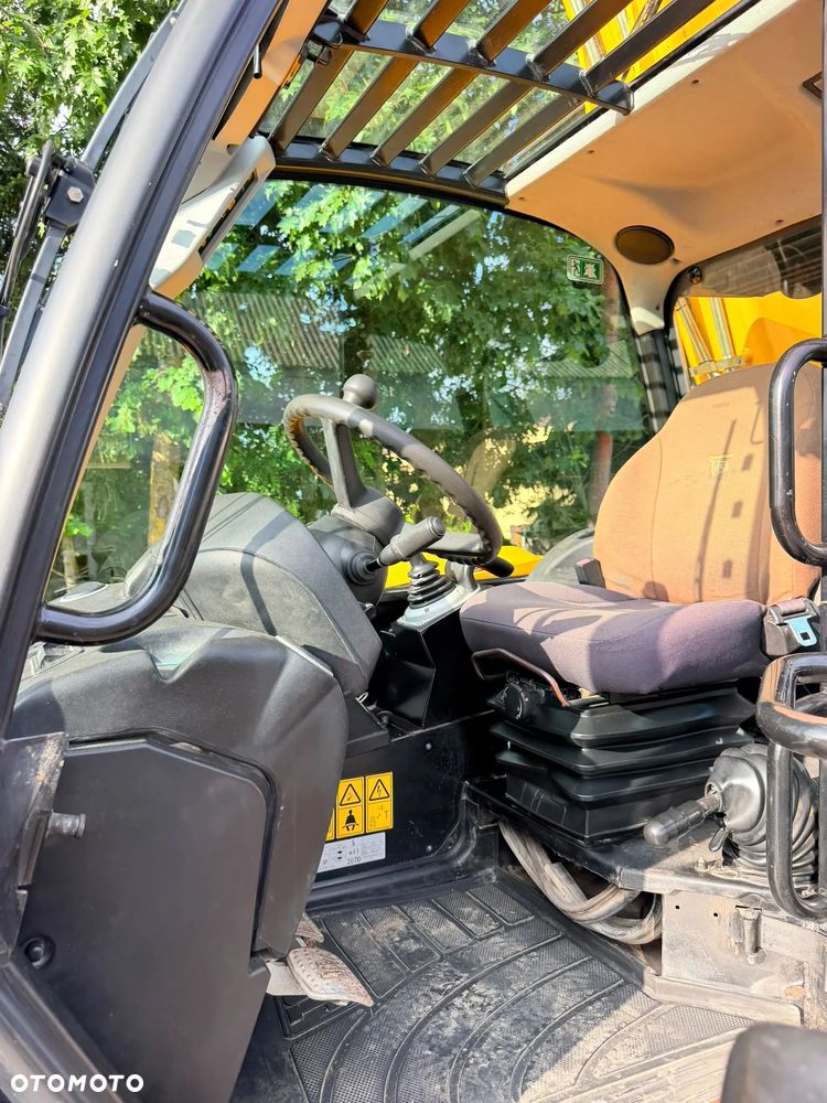JCB 541-70 AGRI SUPER - 21