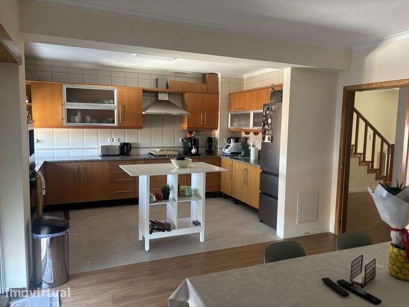 Moradia T3+2 no Bairro da Falorca, Viseu — 350.000 € - Grande imagem: 5/12