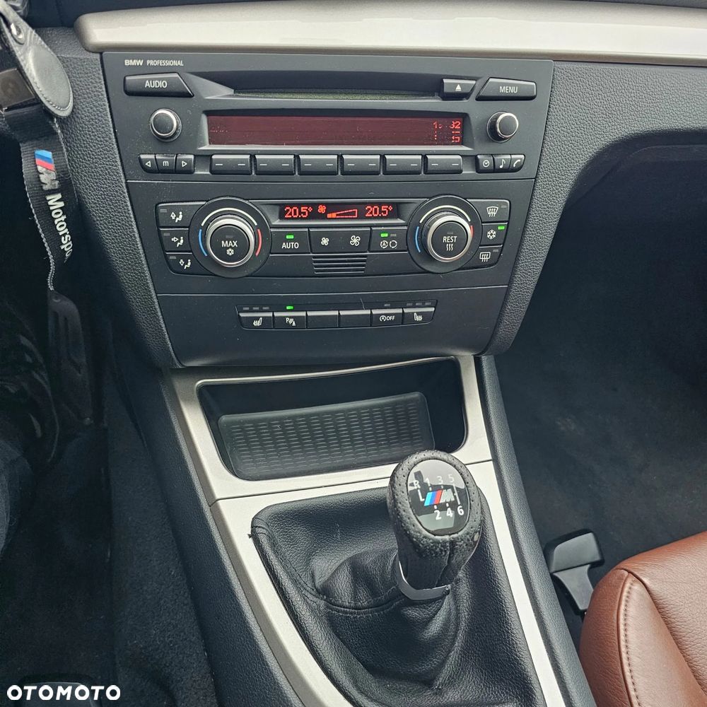 BMW Seria 1 118i - 16