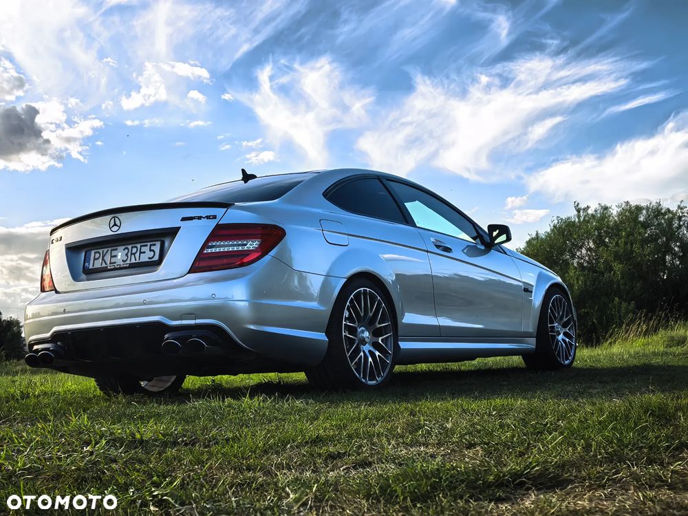 Mercedes-Benz Klasa C 63 AMG AMG SPEEDSHIFT MCT - 25