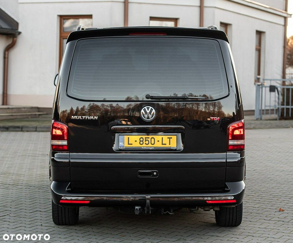 Volkswagen Multivan - 15