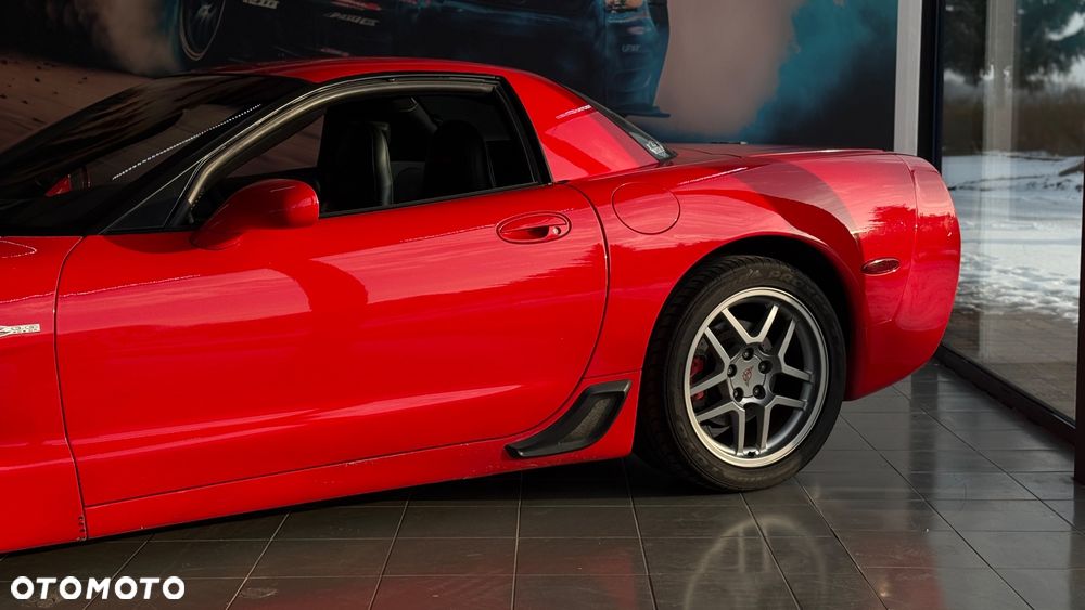 Chevrolet Corvette - 2