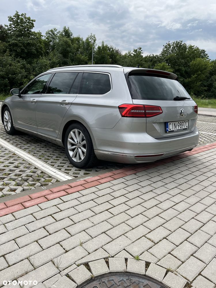 Volkswagen Passat - 4