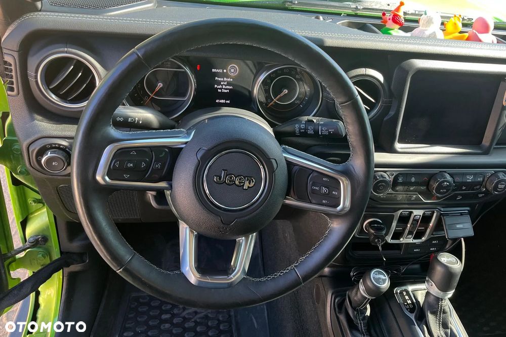 Jeep Wrangler - 15