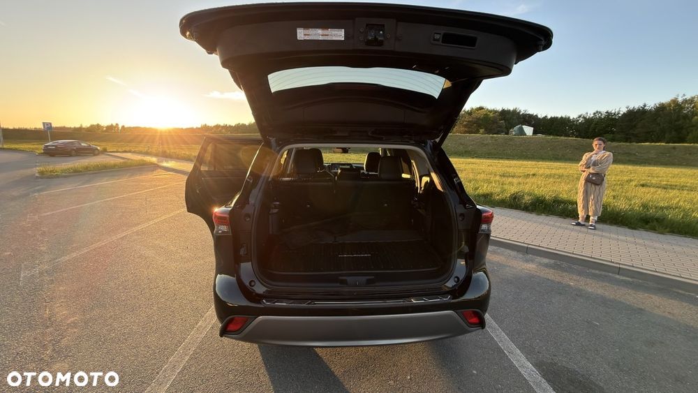 Toyota Highlander 2.5 Hybrid Executive Style - 12