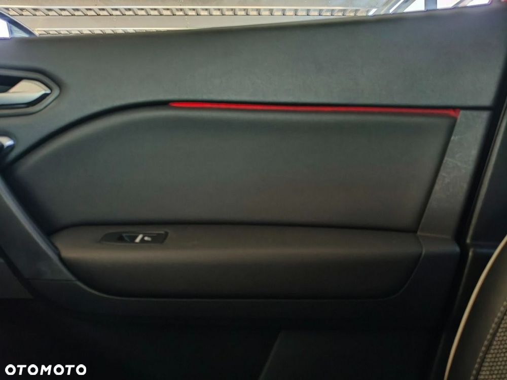 Renault Captur 1.3 TCe mHEV Intens EDC - 19