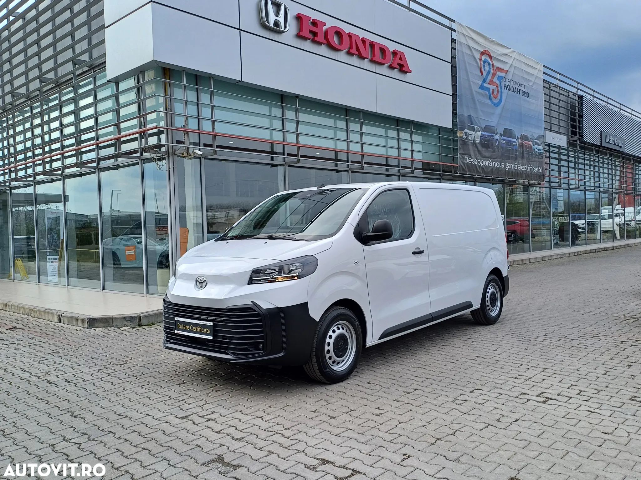 Toyota ProAce Van - 1