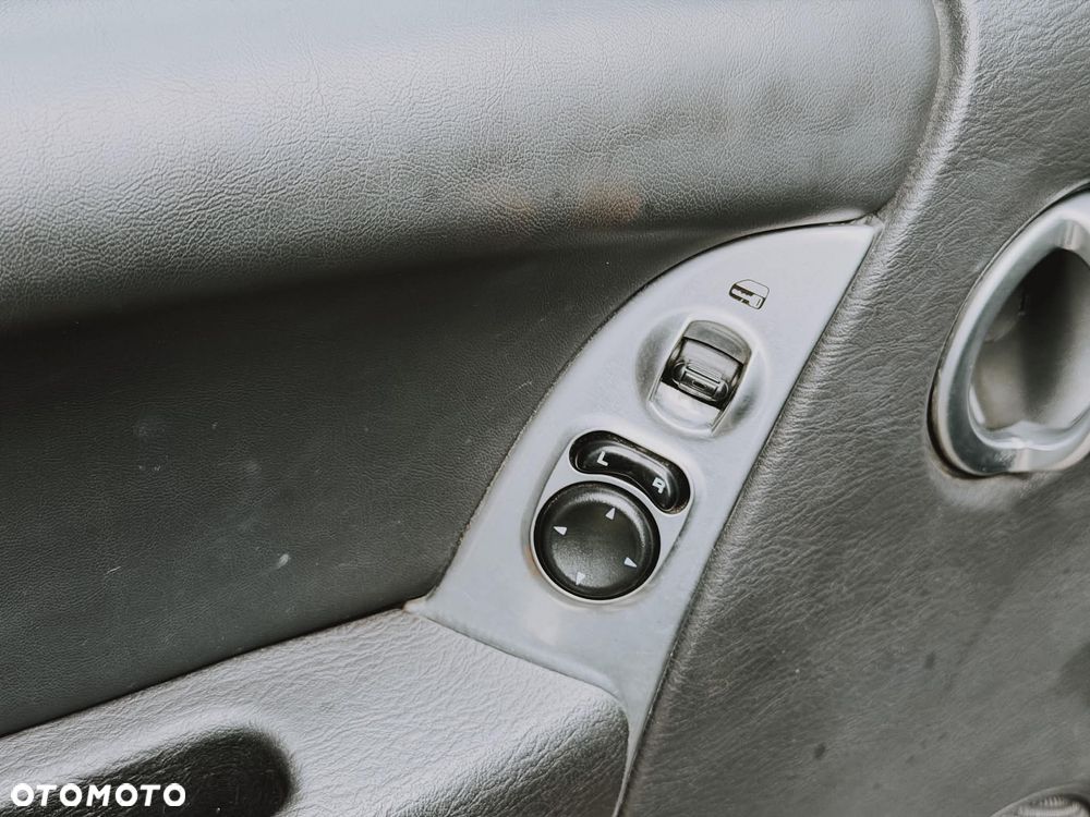 Jeep Cherokee 3.7L Limited - 21